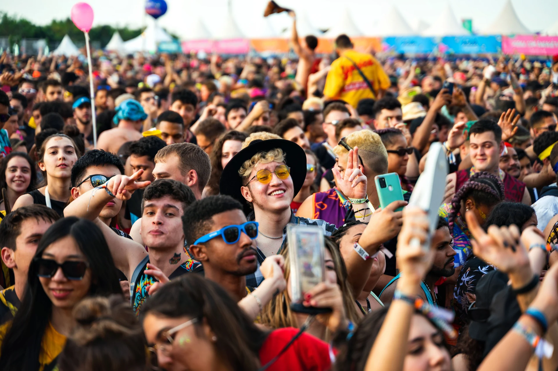 music festival photograph for AFTERHOURS