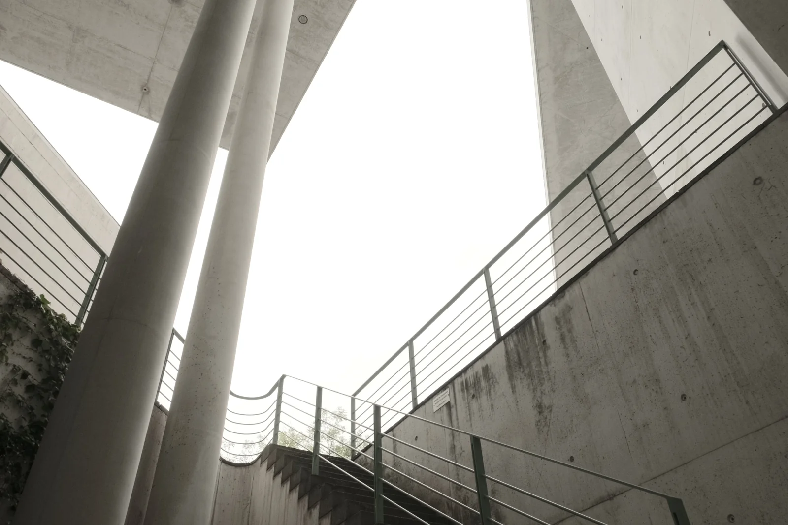 architecture magazine: complementary visual study